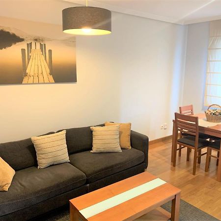 Ferienwohnung Apartamento La Losa Oviédo Exterior foto