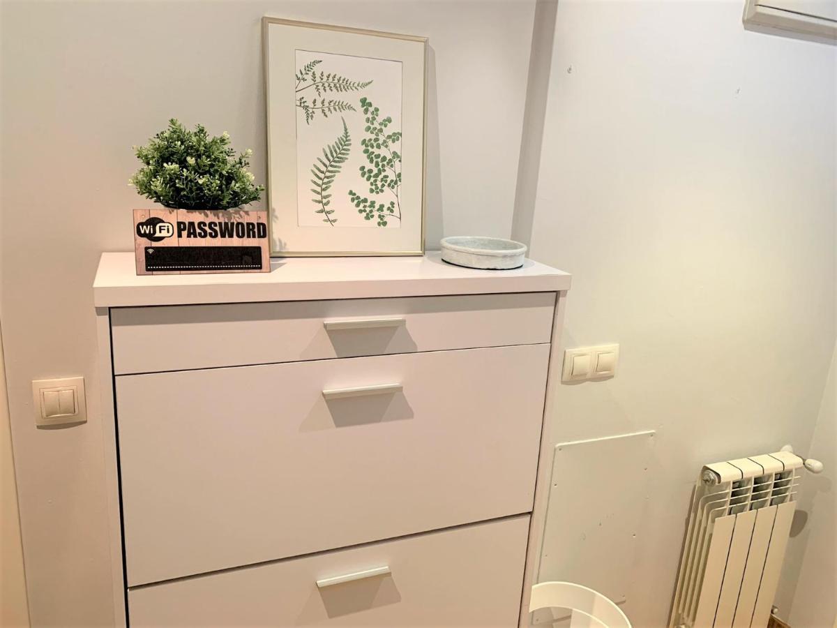Ferienwohnung Apartamento La Losa Oviédo Exterior foto