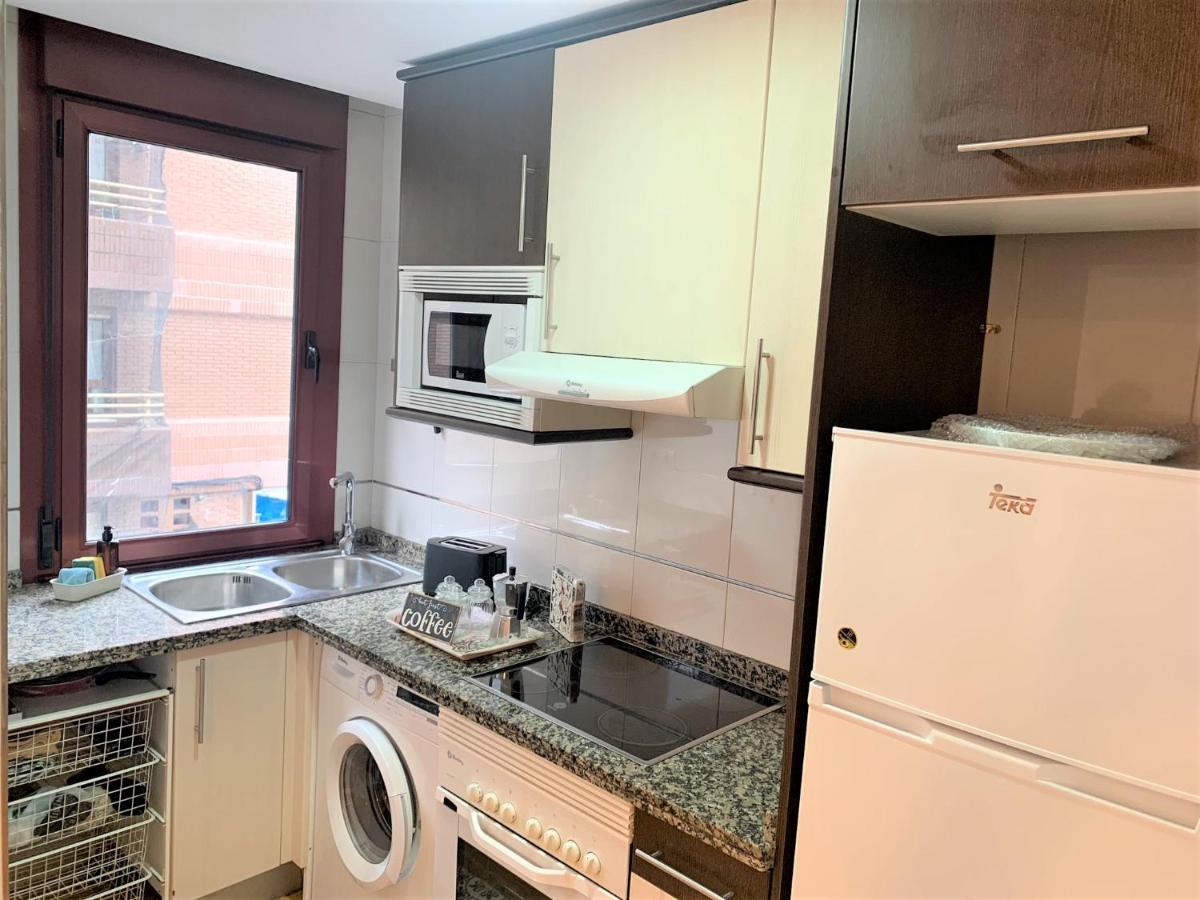 Ferienwohnung Apartamento La Losa Oviédo Exterior foto