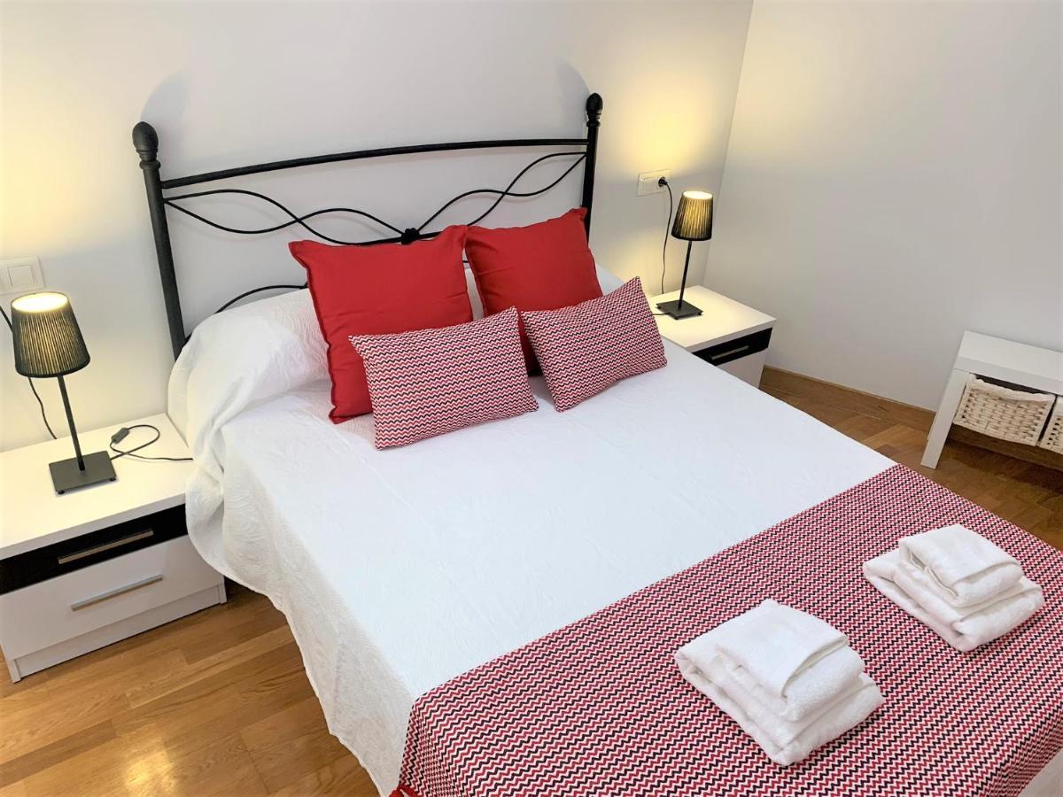 Ferienwohnung Apartamento La Losa Oviédo Exterior foto