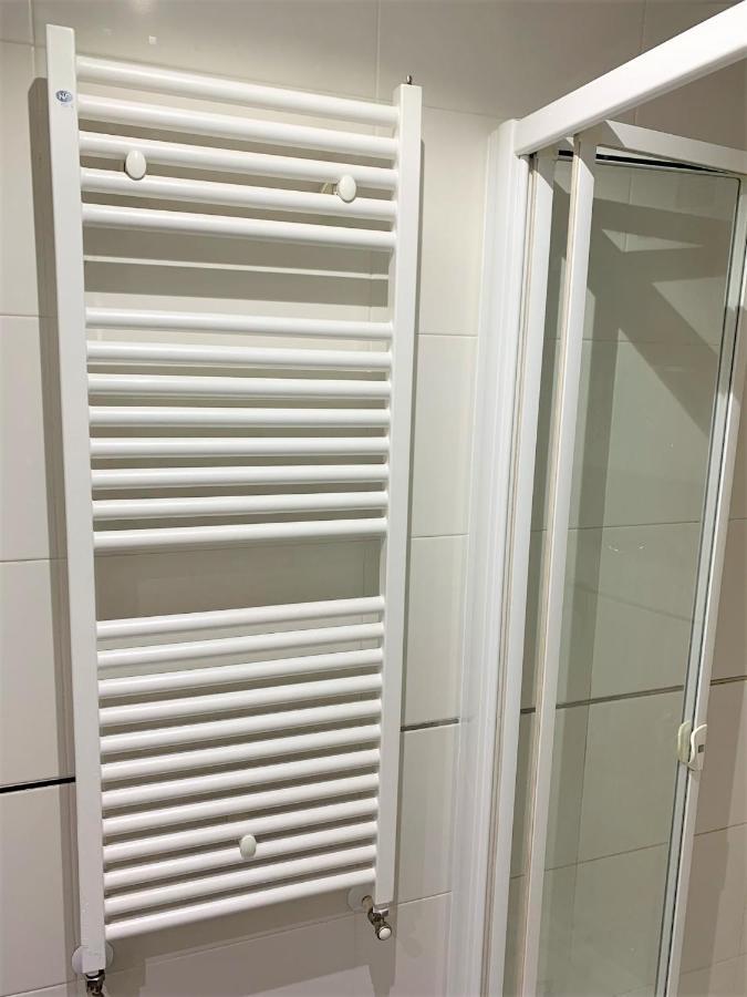 Ferienwohnung Apartamento La Losa Oviédo Exterior foto