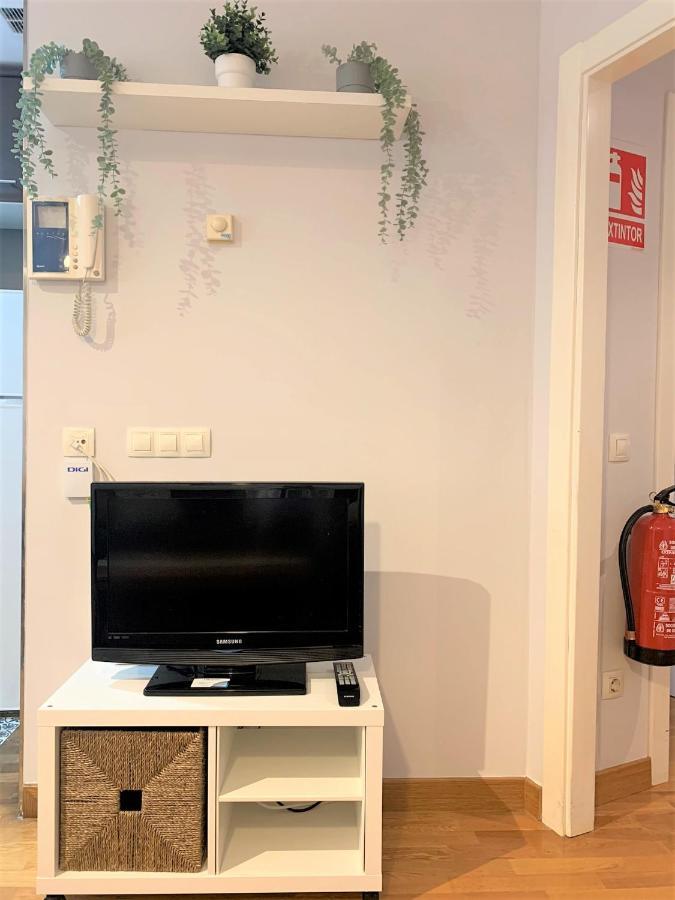 Ferienwohnung Apartamento La Losa Oviédo Exterior foto